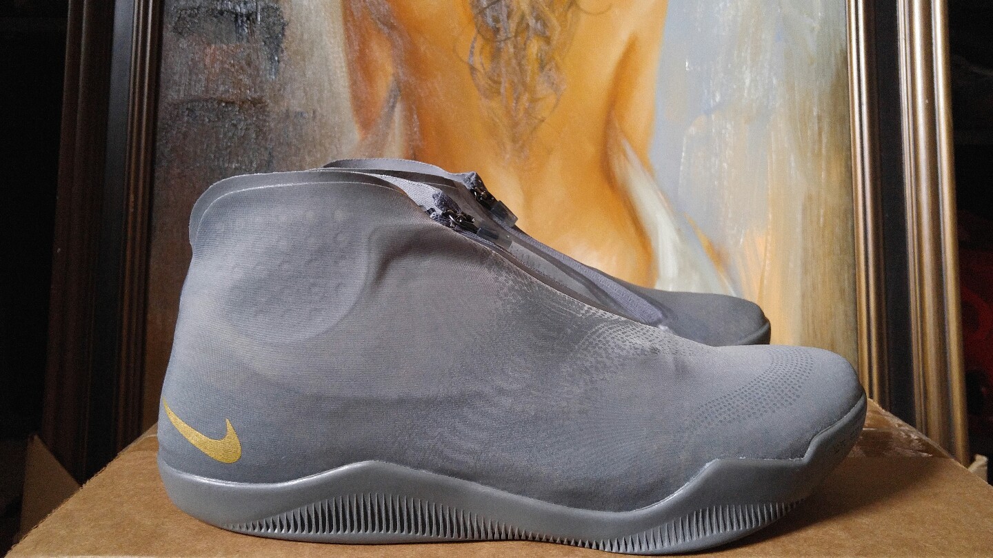 Nike Kobe XI ALT 880463-079 Basketball Alternate Tumbled Grey/Gold for sale online | eBay